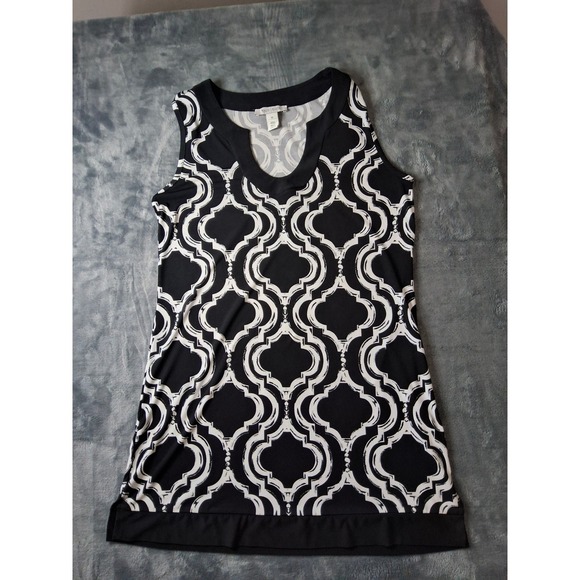 White House Black Market Tops - White House Black Market Black White Quatrefoil Split Neck Sleeveless Tunic M